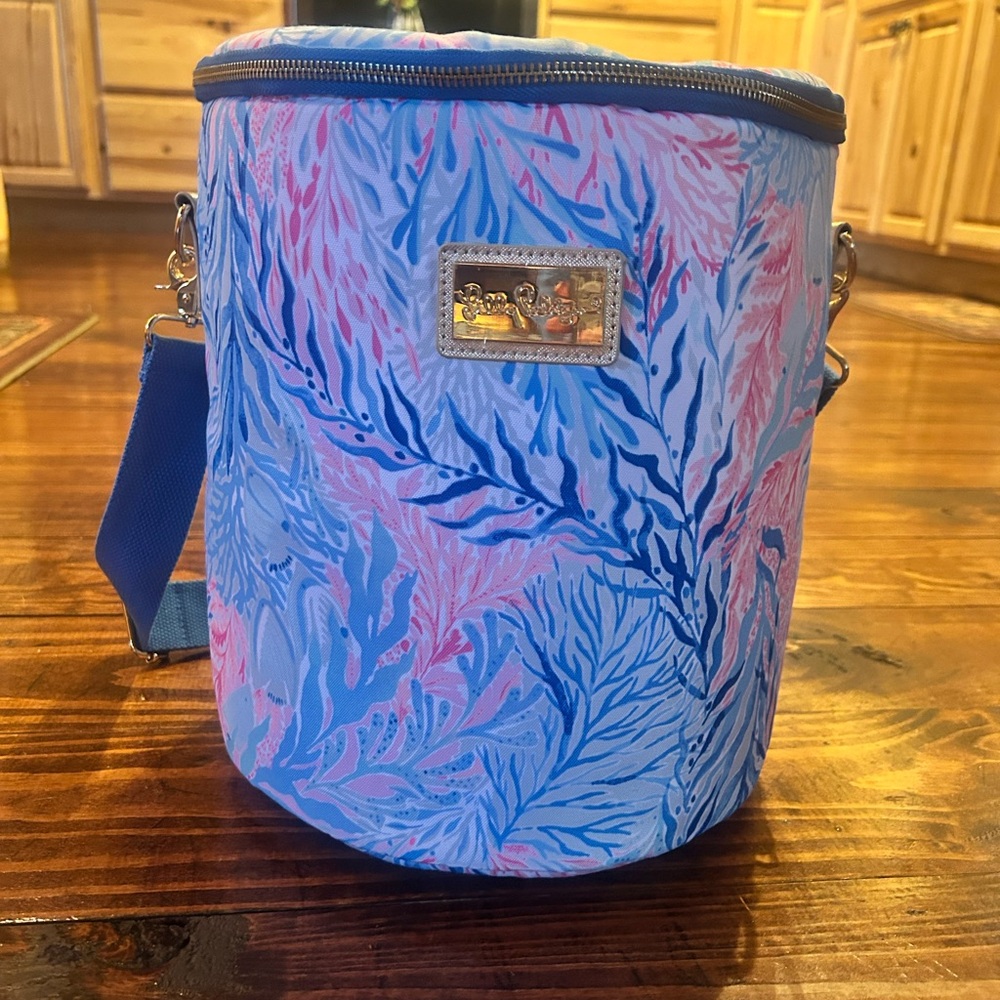 Lilly Pulitzer kaleidoscope Beach Cooler Bag NWOT - Picture 2 of 5